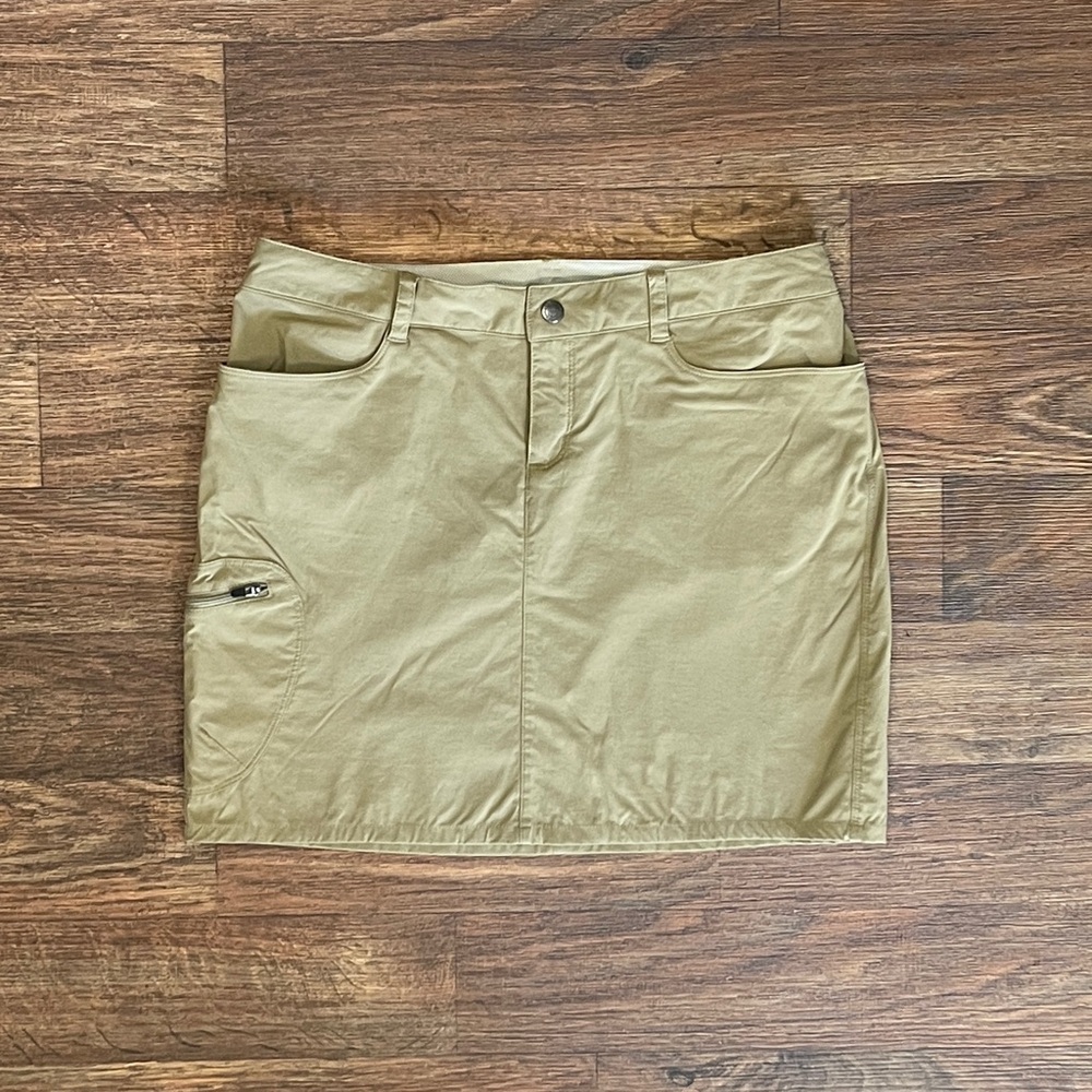 Patagonia Skirt Womens Size 8 Brown Nylon Spandex Gorp Cargo Zipper Pocket